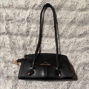 Chic Aldo Handbag 🖤